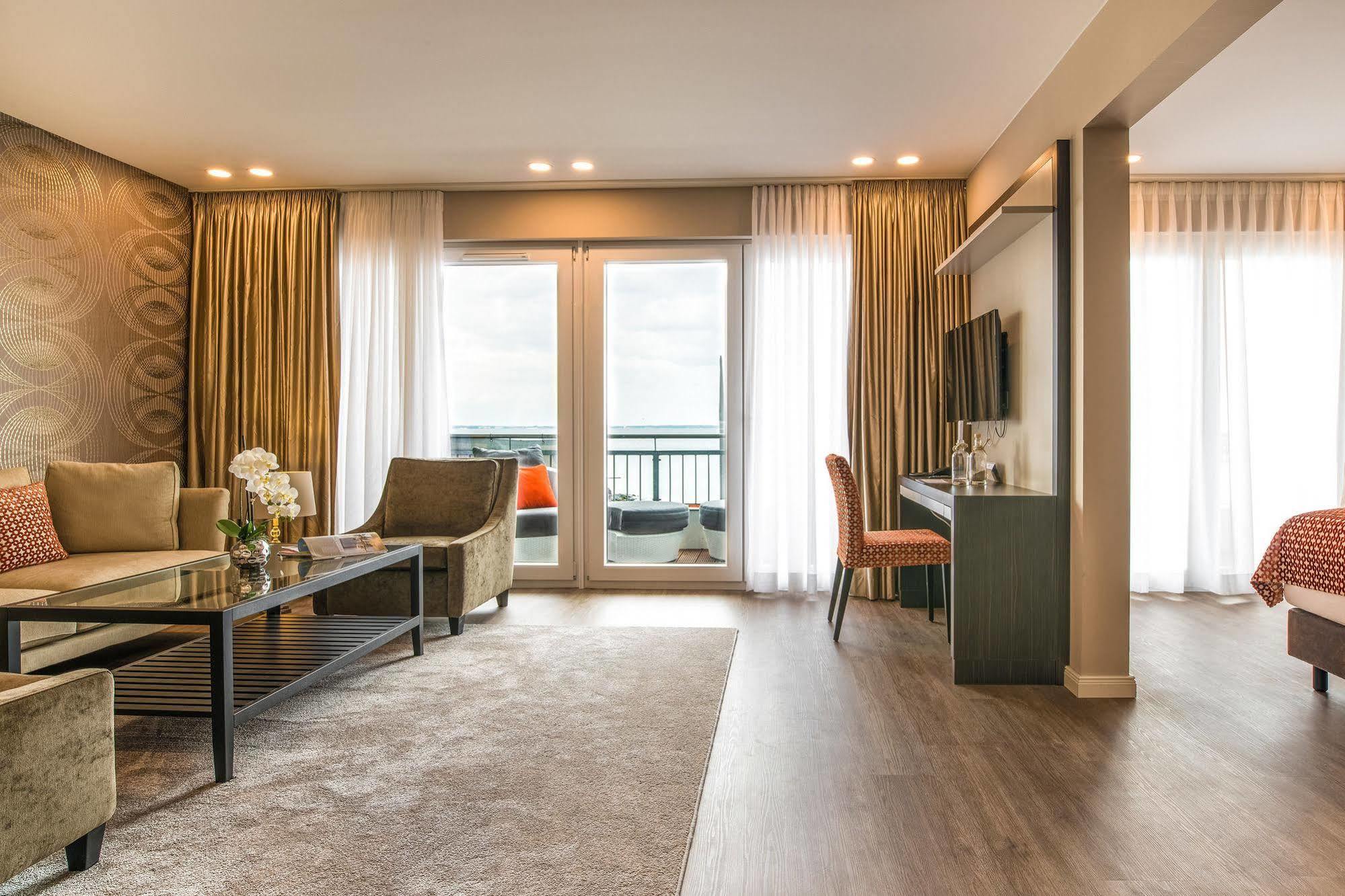 Strandhotel Luv 티멘도르프스트랜드 외부 사진