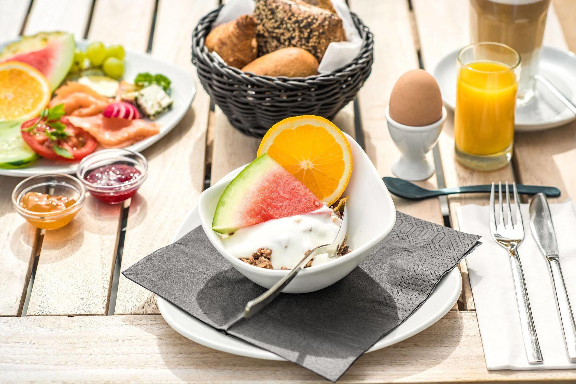 Strandhotel Luv 티멘도르프스트랜드 외부 사진